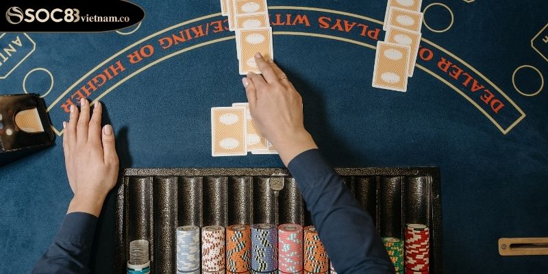 Cách Chơi Poker Soc88 Hướng Dẫn Chi Tiết Cho Người Mới 3 Quy tắc chia bài trong Poker